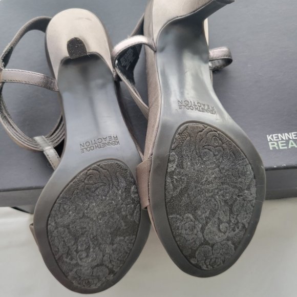 Kenneth Cole heels - Picture 3 of 4